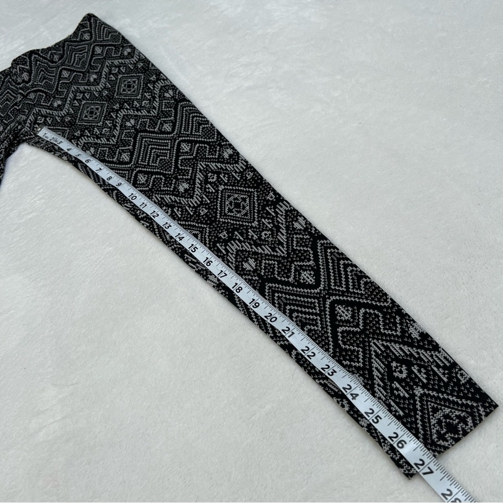 New Ankle Leggings Aztec Print Black White No Boundaries Juniors Small 3 5 - Picture 11 of 12